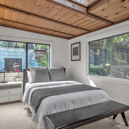 Stunning Neighborhood Home Walkable to Downtown Mill Valley