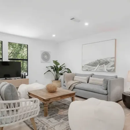 Stylish home 15 minutes from S Congress and ACL