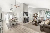 Edelweiss Chic Retreat /Grand Park/Ruoff/ Extended Stays Accepted - Wifi