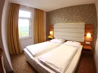 Schlosshotel Molkenkur Các khách sạn gần Khu chợ Kornmarkt