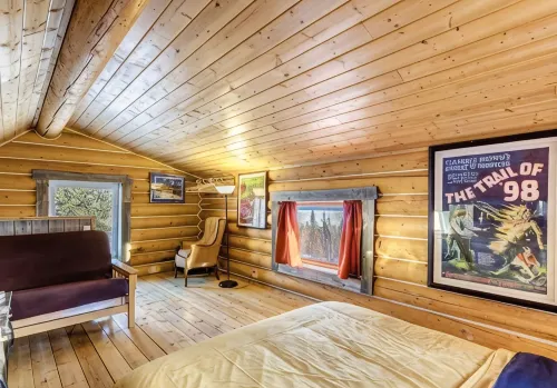 Log Cabin with Amazing Mountain & Lake Views  (allergy-friendly) - Homestays