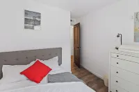 3 Bedroom Retreat Steps from the AC Boardwalk! Unbeatable Location!! - Kitchen