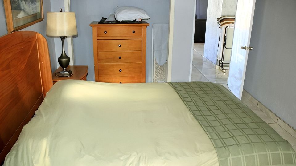 WATCH THE SUNRISE, SEA & MOUNTAINS FROM THIS 2BR CONDO! NEAR ALL! CONDO 304