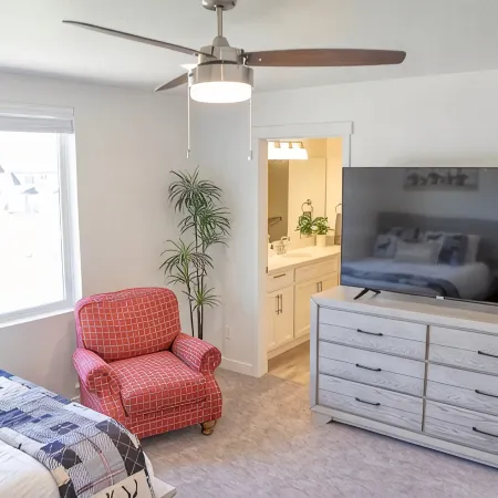 Paradise Townhome Retreat Two 3Br Plus 2 Half BA  Boat PK 1 Block to Marina