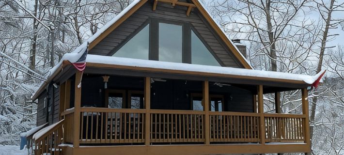 4 Bedroom 3 Bathroom with Covered Porch in Gated Golf Community-HotTub & FirePit Hotels in Blount County