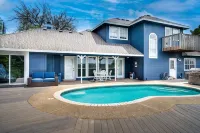 Lakefront House w/ Pool & Private Beach