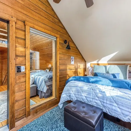 Cozy Ski in-Ski Out Cabin, Private Hot Tub. 4Bd+Loft 3BTH Resort View BL20281
