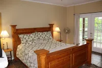 Hannah's Hideaway-3 Miles To Stores, Restaurants, Sleeps 16, No Steps To water! - Balkoner