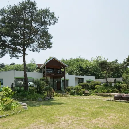 Anseong Songjiwon Pension