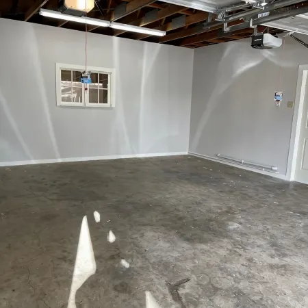 Central 3-bedroom house in Redding with Pool & Vintage Bar Room