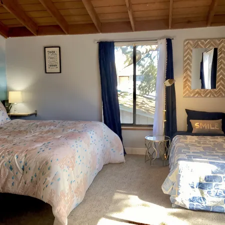 Steps to Ocean, Giant HotTub, Backyard Oasis, Grill, Bikes,Built-in Bunks, Large