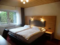Hotel Garten Hotels near Beuel