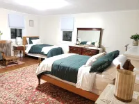 Historic Rectory Retreat in Stockbridge – Getaway for 8-12 Guests - 4-Star