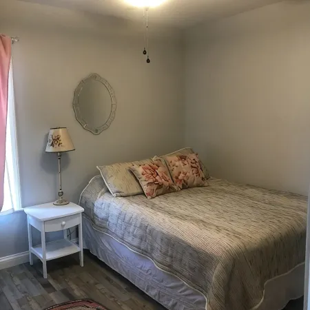 Pet Friendly 1 Bedroom Apartment; Quiet & Secluded - 1/2 hour from town