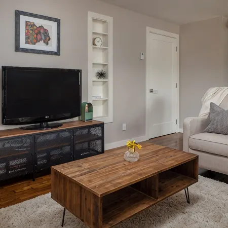 "The Old Post Office" - Mid-Century Mod Apartment in Downtown Driggs - With W/D