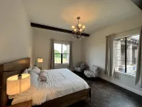 Vineyard Villa - 4-Star