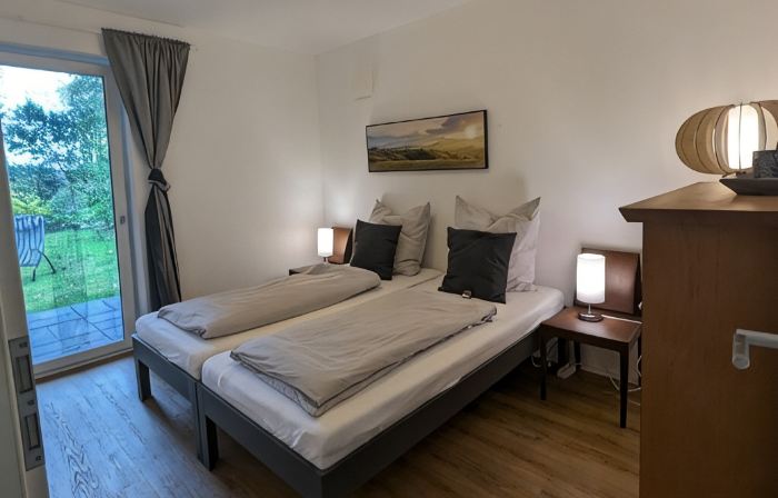 Lesum-auen. Ruhige Ferienwohnung mit Terrasse und Garten