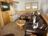 White Mountains Chic Chateau: Updated 3Br+Loft, Sauna, Fireplace & Resort Perks - Gym