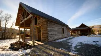 Cozy, Rustic Cabins near Chico Hot Springs & only 35 mins to YELLOWSTONE PARK!! - Chalets