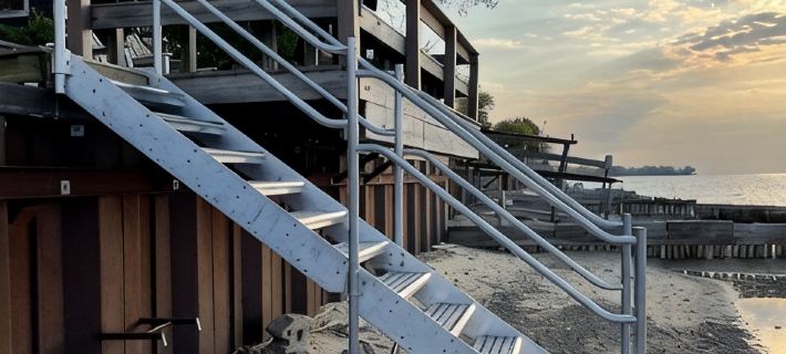 Magnificent Beach House on Sand Point, Caseville, Michigan Hotels in Huron County