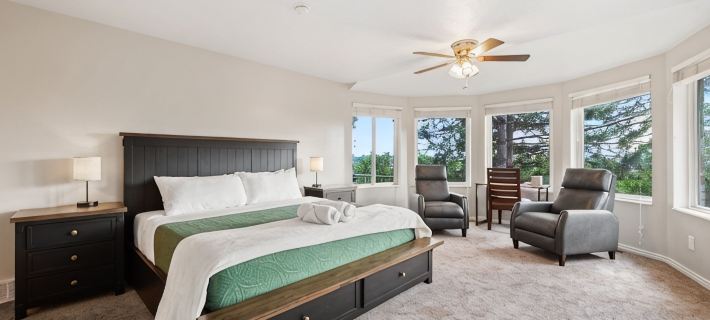 Spacious Mountain Hideaway 4 BD 3 BA W/ Hot Tub Hotels in Weber County