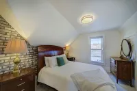 Lovely Historic Boulevard ~ Close to Downtown ~ Top Rated Host - chambre d’hôtes