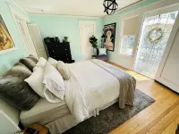 Private entrance with pool Mother-in-law Suite - Boutique