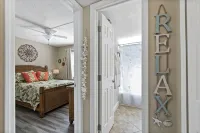 "Casita Playa" Our Super-Cute 1/1 Beach Getaway! 6 min from IRB! - Pools