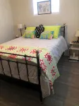 BEAUTIFUL CENTRAL AREA - CLOSE TO ALL ATTRACTIONS COLORADO SPRINGS HAS TO OFFER! - Apartments