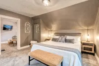 Lux Kalispell Farmhouse w/ Large Hot Tub - 3 Sao