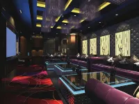 Etuoke Hotel - parking