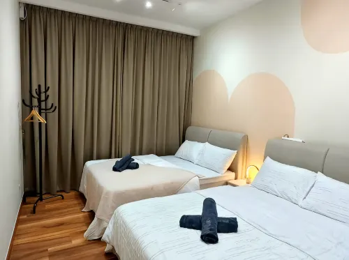 GreenHaven 1BR Pool View 6pax Netflix I Permas CIQ - Condos