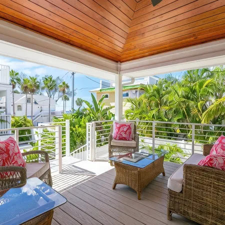 Sale 8-30~Pool~Steps to Beach&Restaurants~Gulf View~Walk to Free Trolley&Resto's