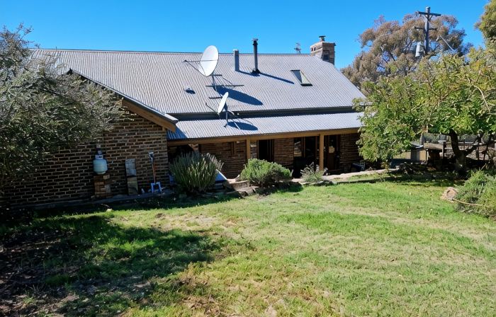 Snowy Mountains - Cottage on Acres - Dog Friendly