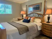Beat the heat in The Starlight Suite! - Homestays