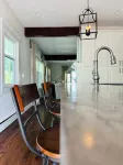 Room to Spread Out! Sun Porch for Coffee Lovers. Deck + Grill. Extra Parking. - Wifi