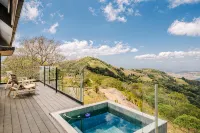 Lakay Monteverde: Heated Pool, Golf Cart Breakfast - 5 stelle