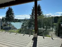 Eagle’s Nest River and Mountain View.  Walking Distance to the Airport. - Bergblick