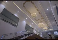 CHOZHA PALACE PREMIUM ROOMS AC - parking