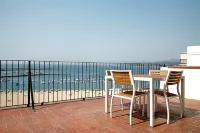 Hotel Trias - خلابة