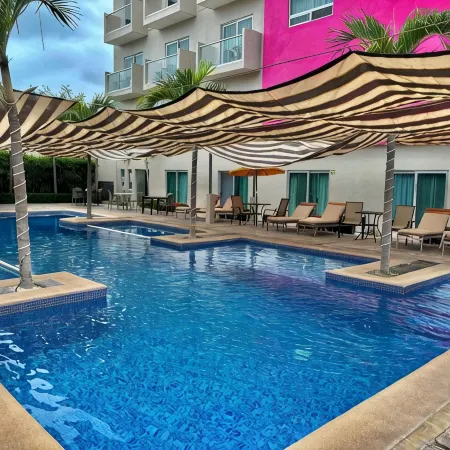 Hotel Yeah Rincón de Guayabitos