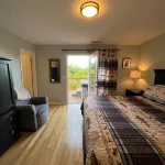 Lakeside Haven, Cottage#4, Pool, Hot Tub, Lake View - Pools