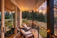 Modern Glass House Near Hunter & Woodstock Fireplace, Views, Pet-Friendly - 4-Star