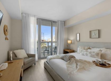 Infinite View with Balcony, Pool, Gym Plus Near Beach