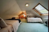 Waterfront Lake Views Villa With Hot tub in Hocking Hills - Homestays