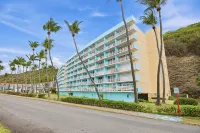 Luxury Oceanfront Studio • Stunning Views • Pool • Balcony + Free Parking - 3-Sterne