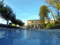 Domaine du Parc Waechter Hotels in Molieres