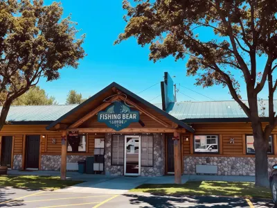 The Fishing Bear Lodge Hotels in Fremont County