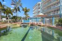 White Crest Apartments