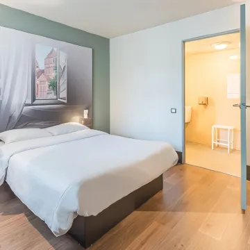 B&B Hotel Saint-Malo Centre Hotels near Intra Muros